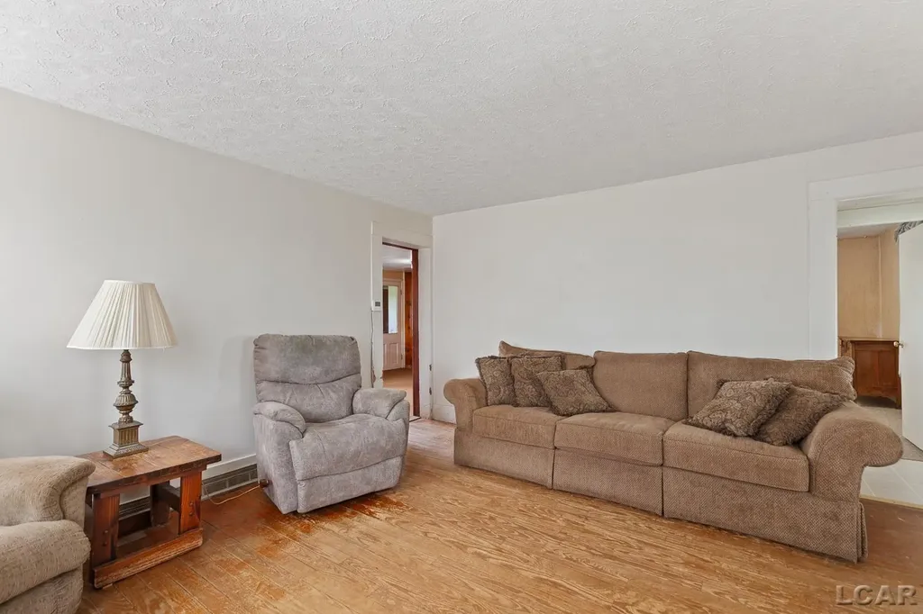 8720 Sharon Hollow Road Manchester Township MI 48158