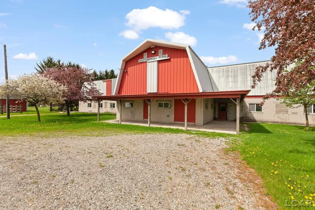 8720 Sharon Hollow Road Manchester Township MI 48158