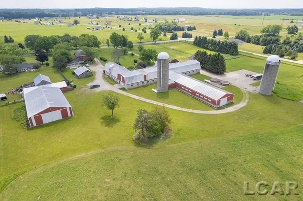 8720 Sharon Hollow Road Manchester Township MI 48158