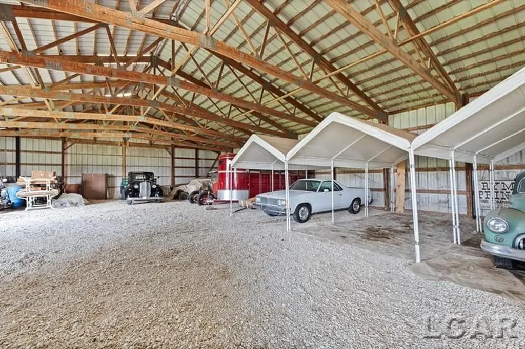 8720 Sharon Hollow Road Manchester Township MI 48158