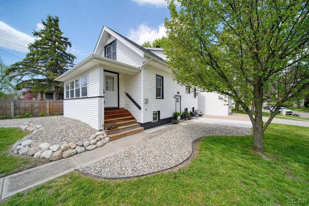 333 E Jefferson St Street Blissfield Village MI 49228