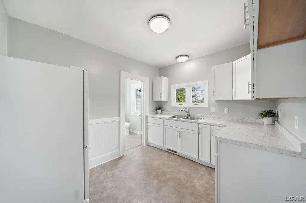333 E Jefferson St Street Blissfield Village MI 49228