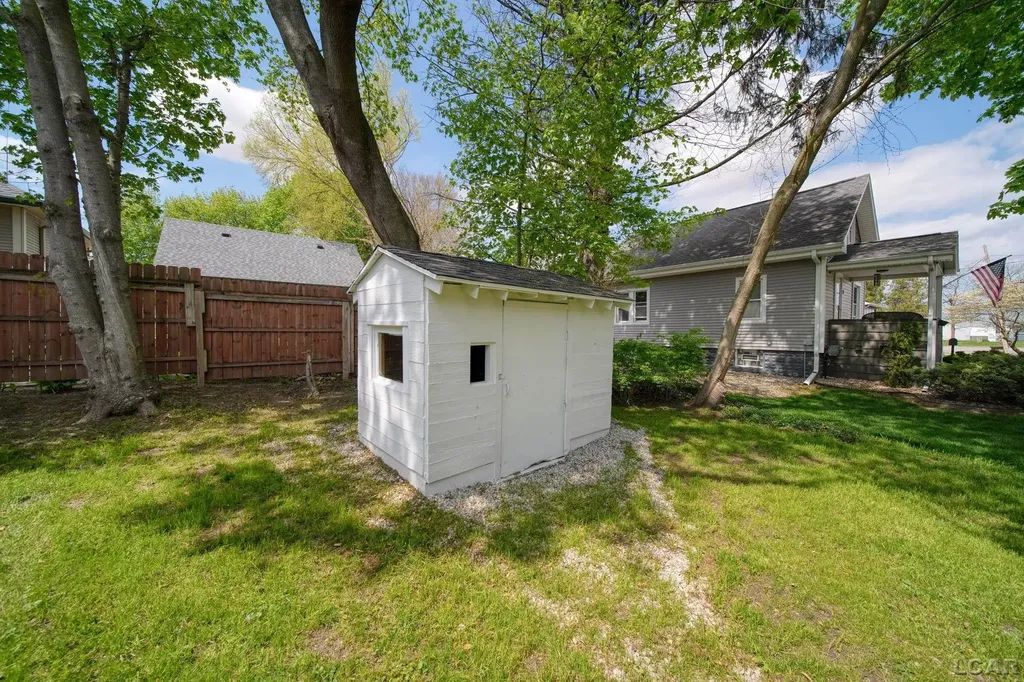 333 E Jefferson St Street Blissfield Village MI 49228