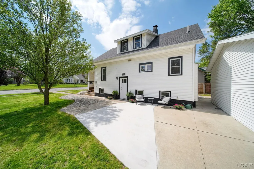 333 E Jefferson St Street Blissfield Village MI 49228