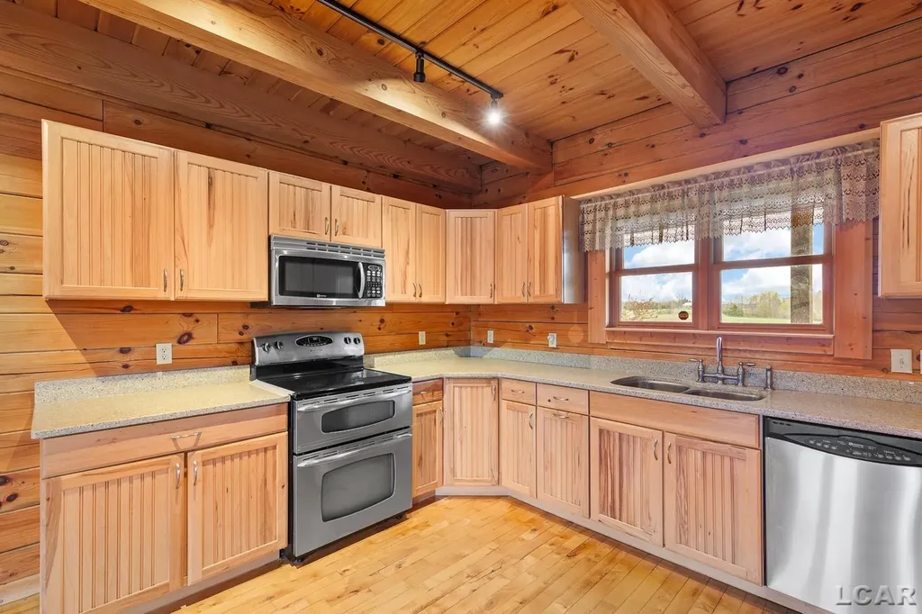 2487 W Monroe (m-50) Road Franklin Township MI 49287