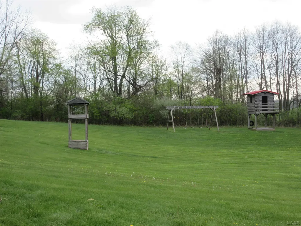 2487 W Monroe (m-50) Road Franklin Township MI 49287