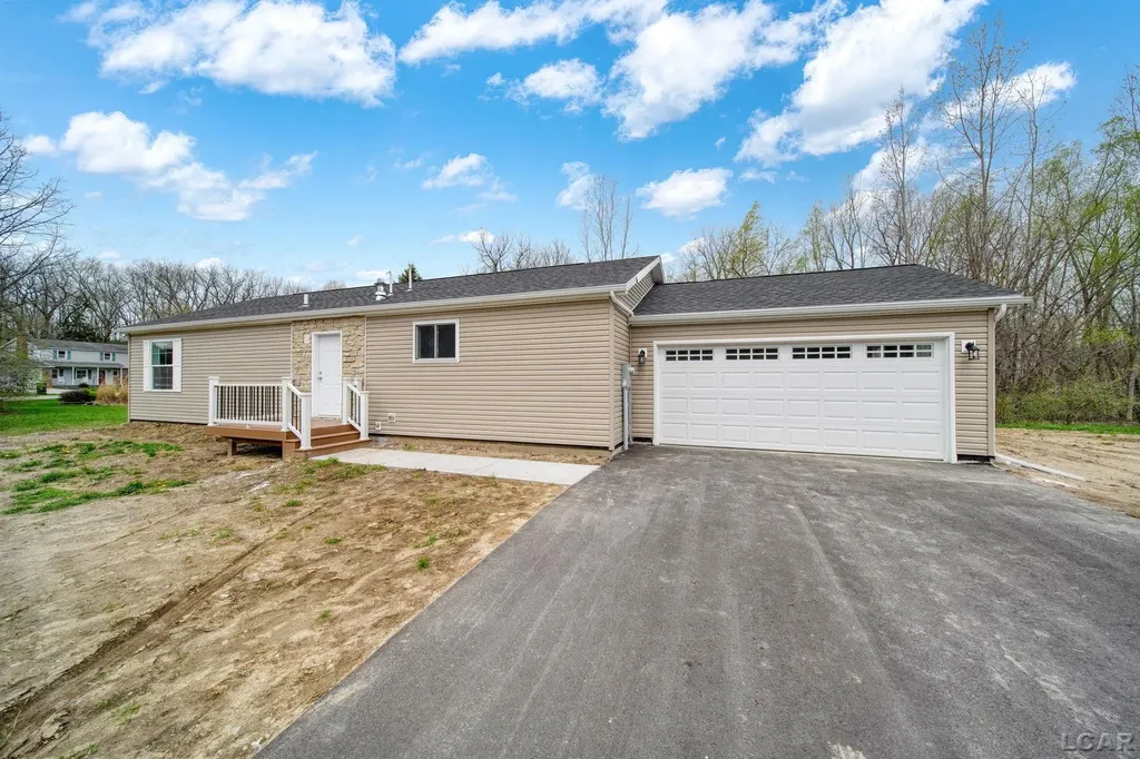 4760 Hooks Mill Road Adrian Township MI 49221