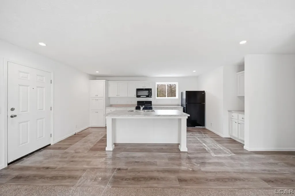4760 Hooks Mill Road Adrian Township MI 49221
