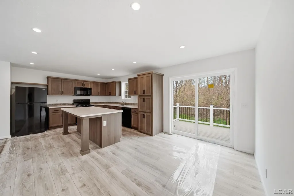 4762 Hooks Mill Drive Adrian Township MI 49221