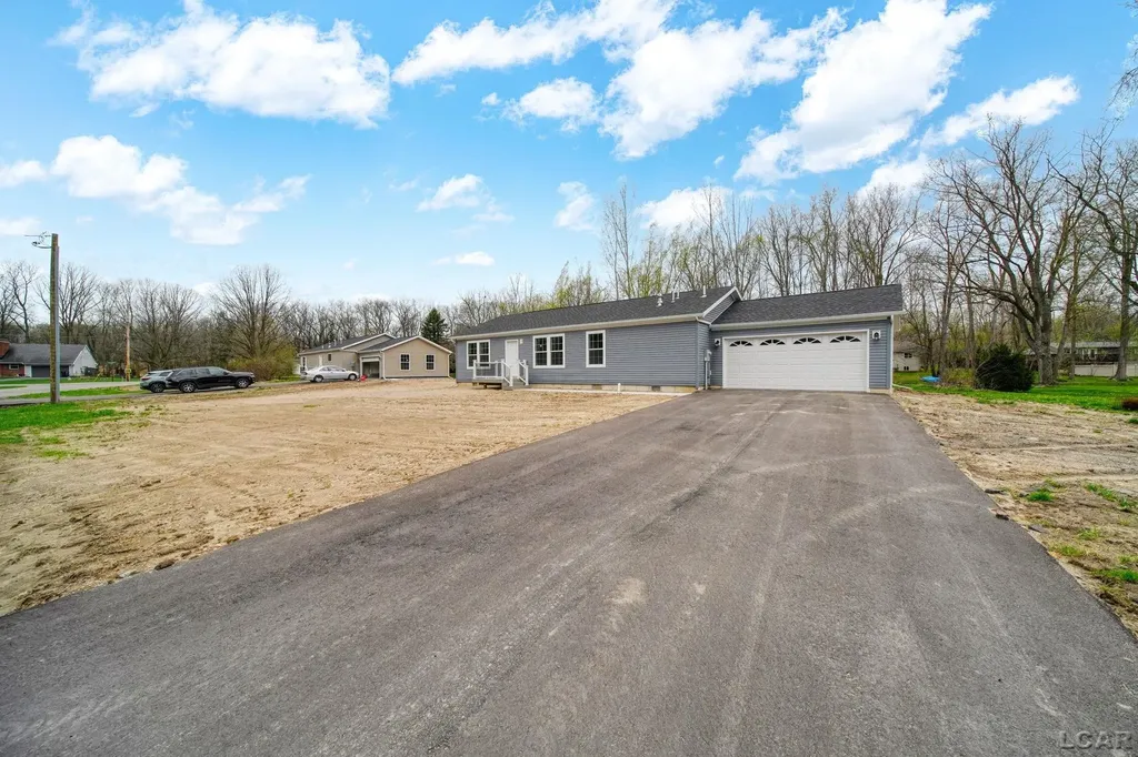 4762 Hooks Mill Drive Adrian Township MI 49221