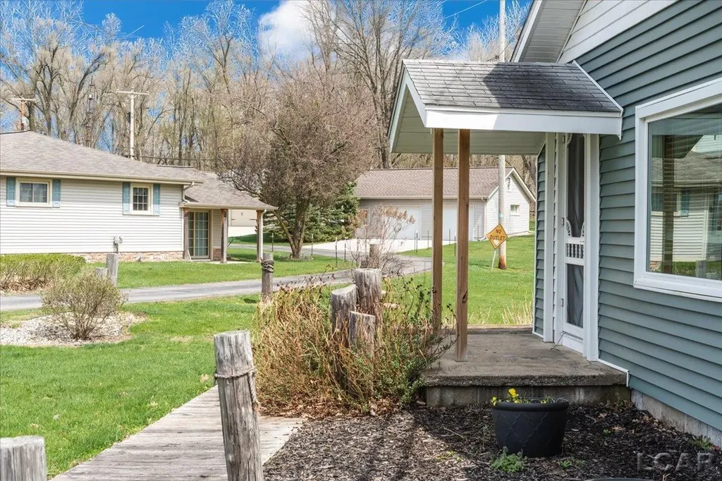 3193 Round Lake Highway Rollin Township MI 49253