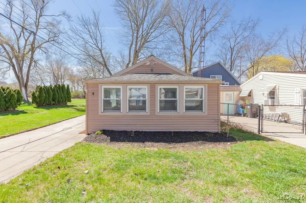 3145 Round Lake Highway Rollin Township MI 49253