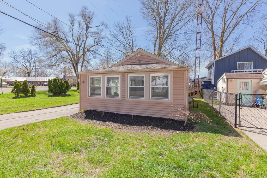 3145 Round Lake Highway Rollin Township MI 49253