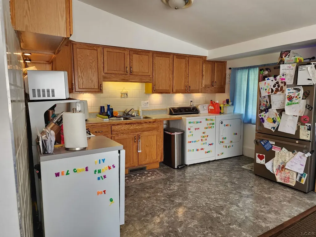 2380 Linden Drive Madison Charter Township MI 49221
