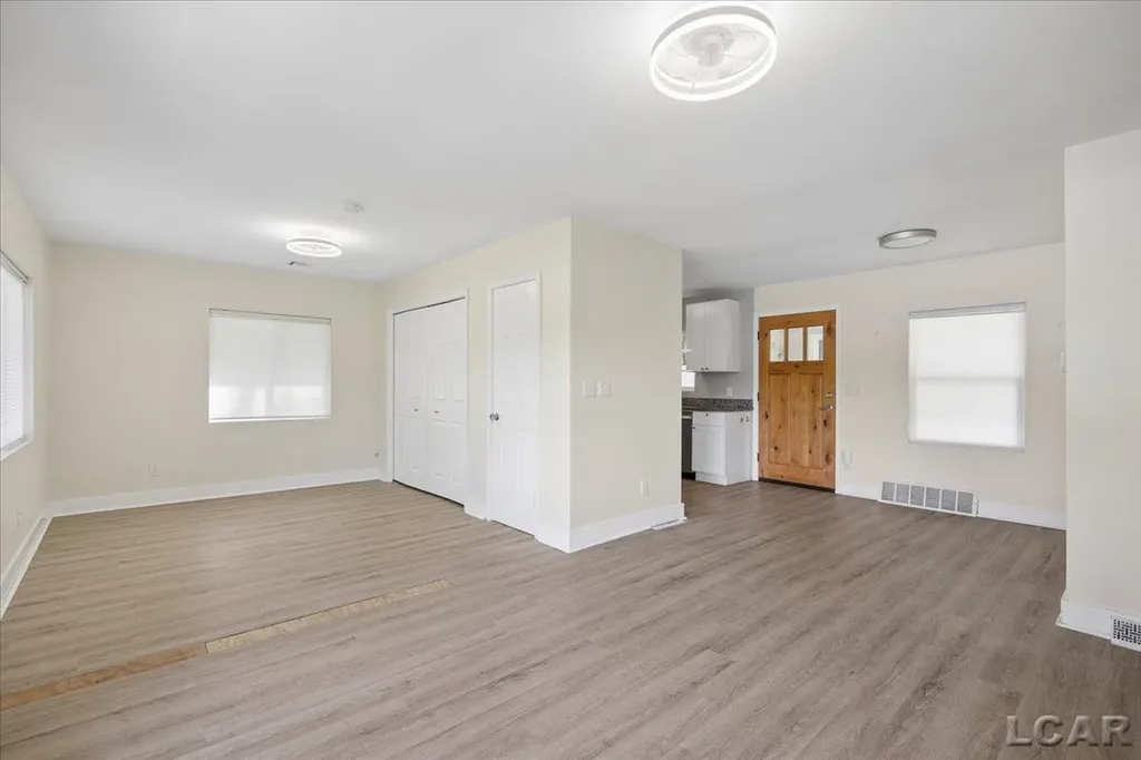 1400 Lakeview Drive Manchester Township MI 49287