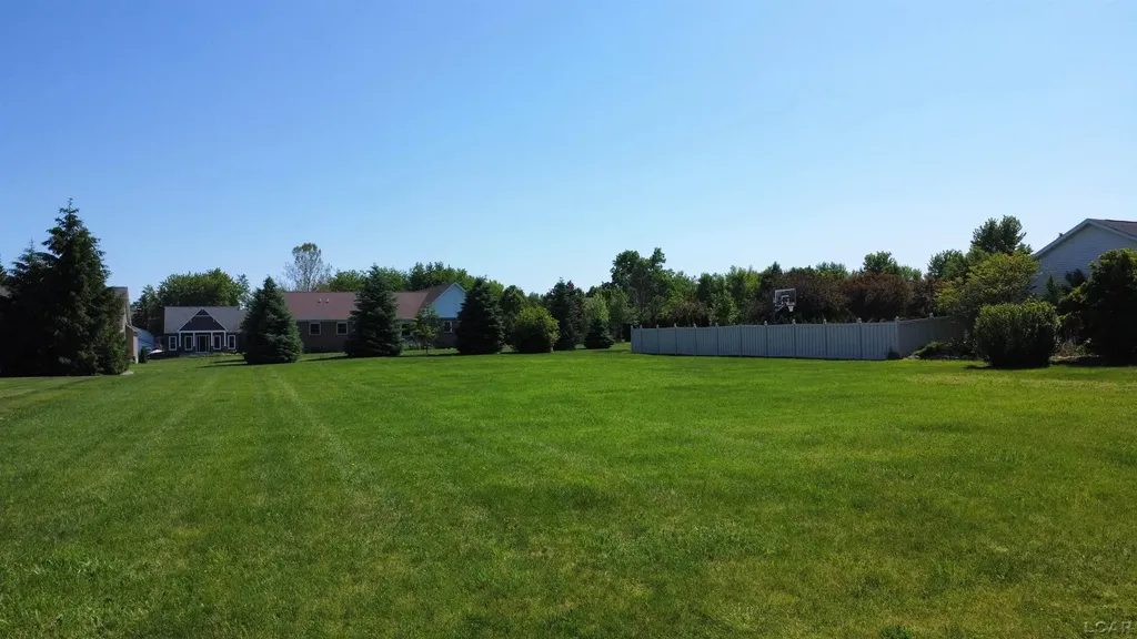 1199 Scott Ridge Drive Adrian City MI 49221