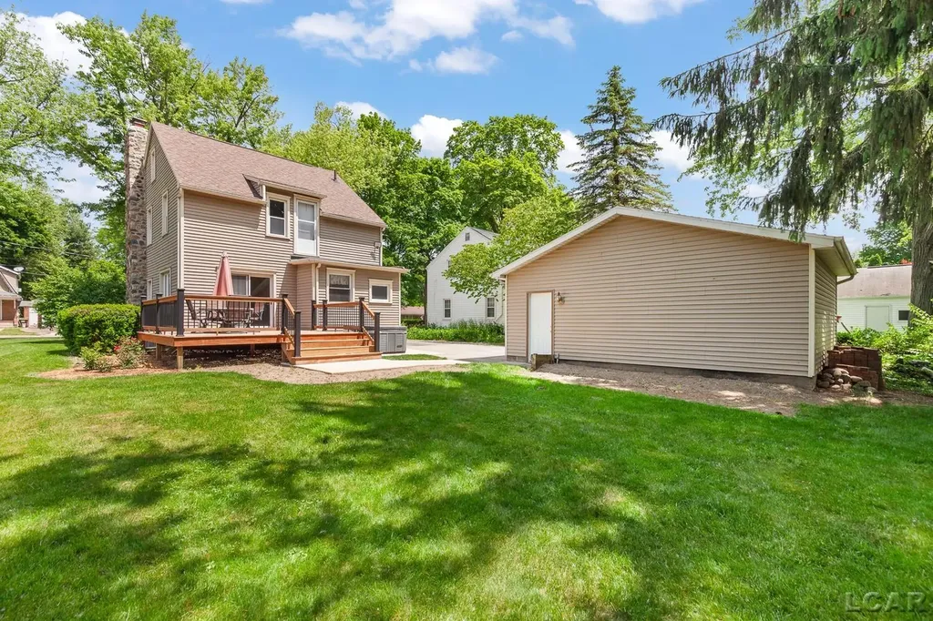 925 Lincoln Avenue Adrian City MI 49221