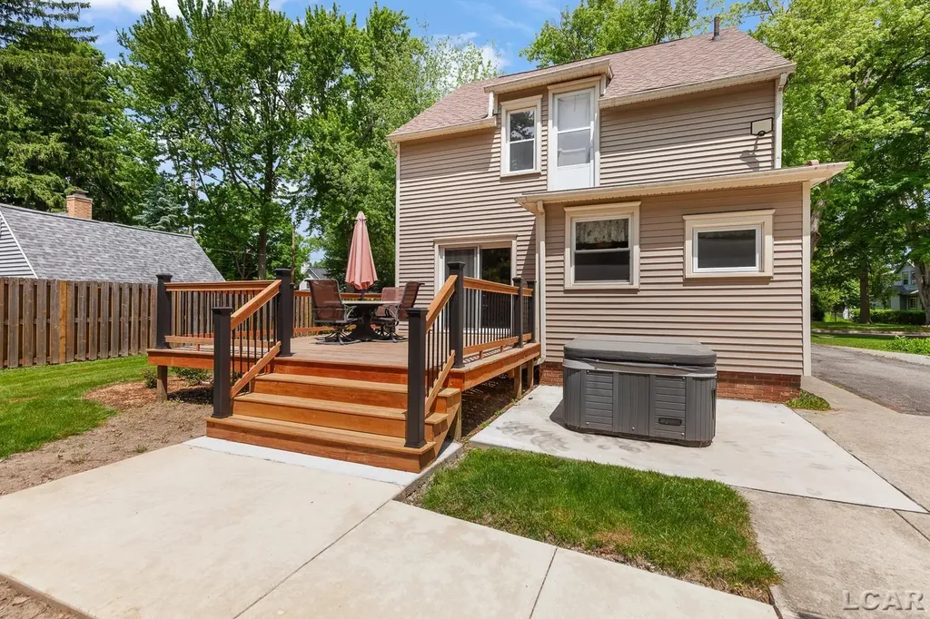 925 Lincoln Avenue Adrian City MI 49221