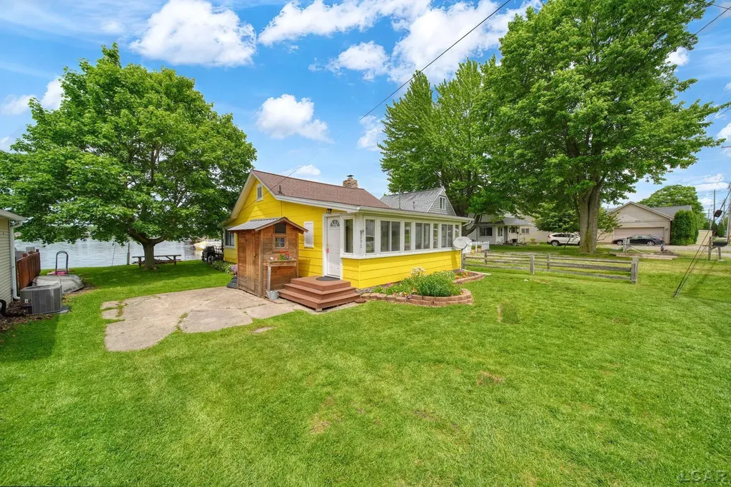 392 Egan Highway Cambridge Township MI 49230