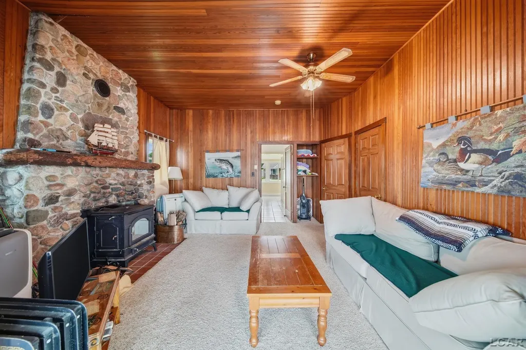 392 Egan Highway Cambridge Township MI 49230