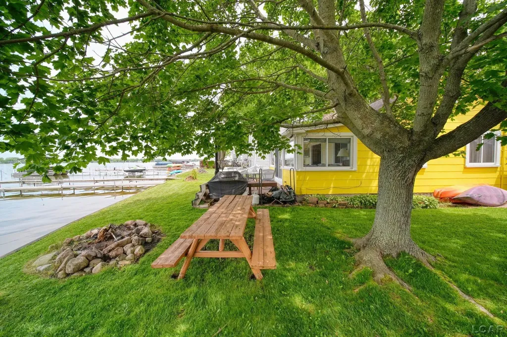 392 Egan Highway Cambridge Township MI 49230