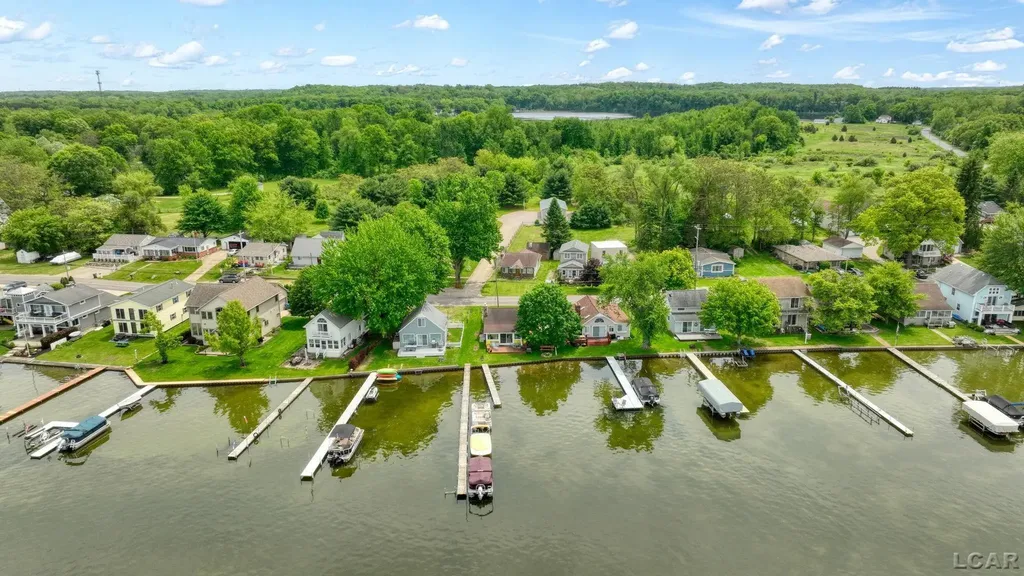 392 Egan Highway Cambridge Township MI 49230