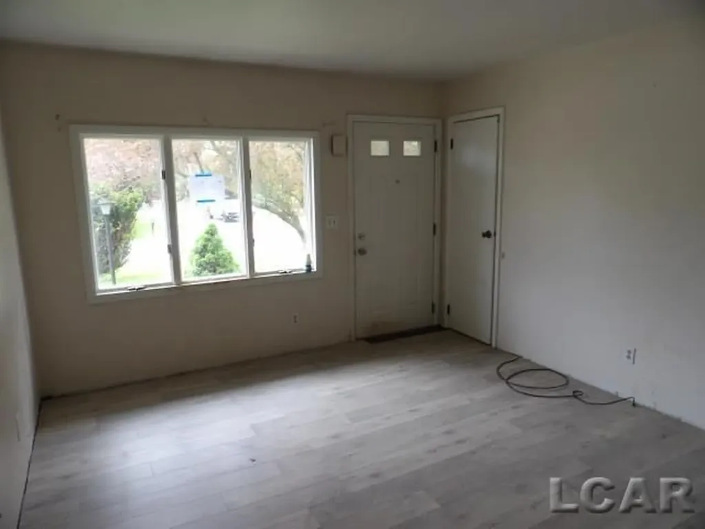 164 Pleasant Knoll Drive Adrian City MI 49221