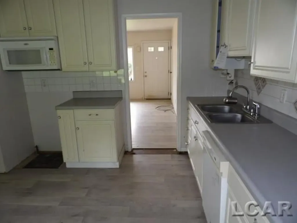 164 Pleasant Knoll Drive Adrian City MI 49221