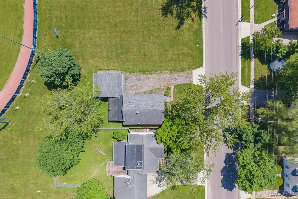 922 Addison Street Adrian City MI 49221