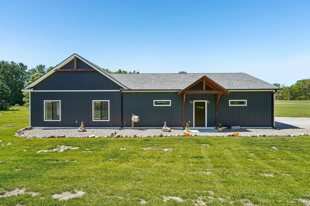 20785 Hogan Road Manchester Township MI 48158