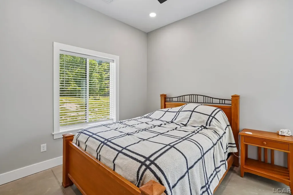 20785 Hogan Road Manchester Township MI 48158