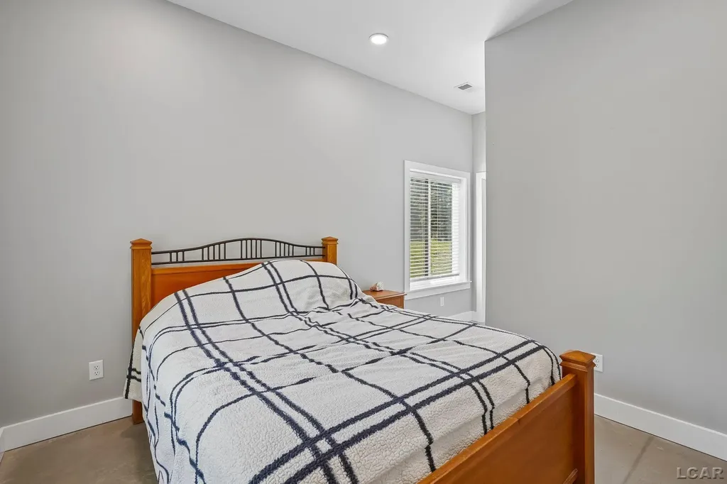 20785 Hogan Road Manchester Township MI 48158