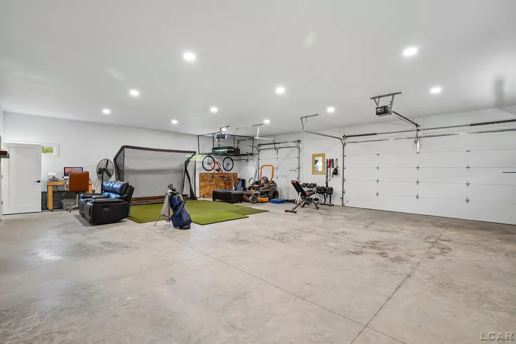 20785 Hogan Road Manchester Township MI 48158