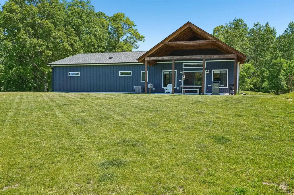20785 Hogan Road Manchester Township MI 48158