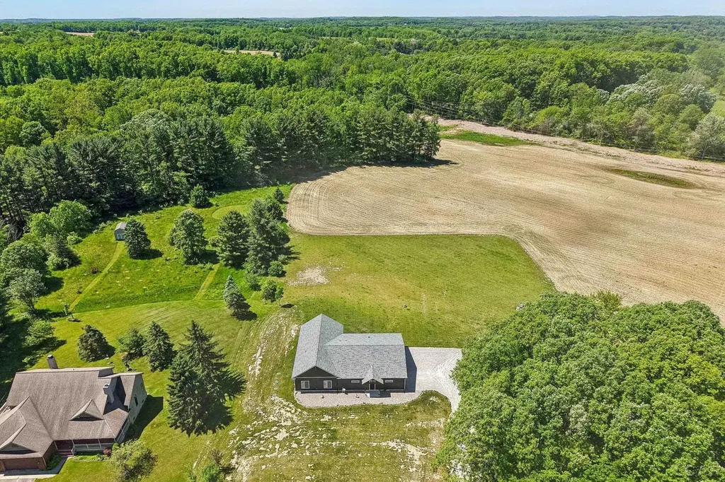 20785 Hogan Road Manchester Township MI 48158