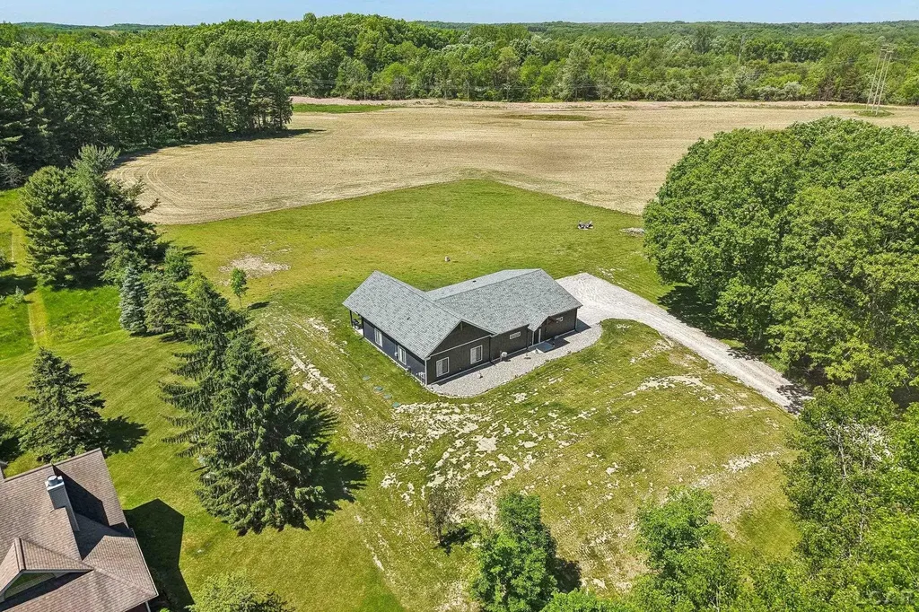 20785 Hogan Road Manchester Township MI 48158