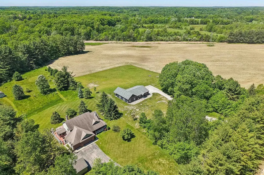 20785 Hogan Road Manchester Township MI 48158