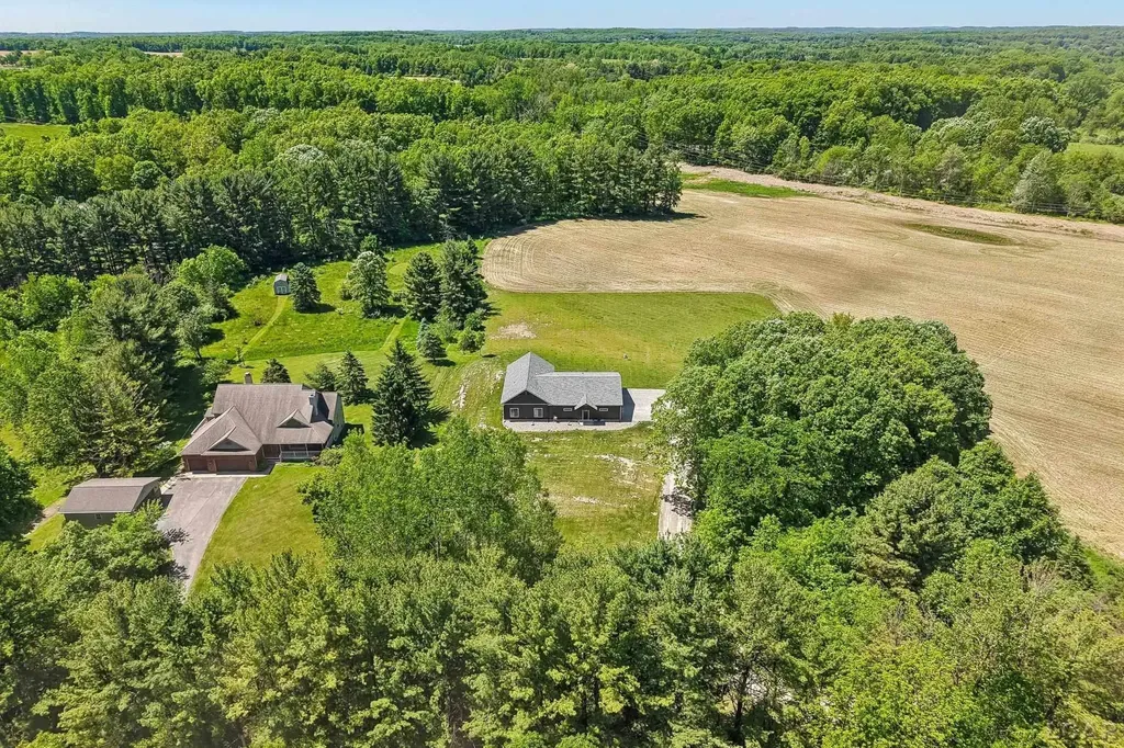 20785 Hogan Road Manchester Township MI 48158