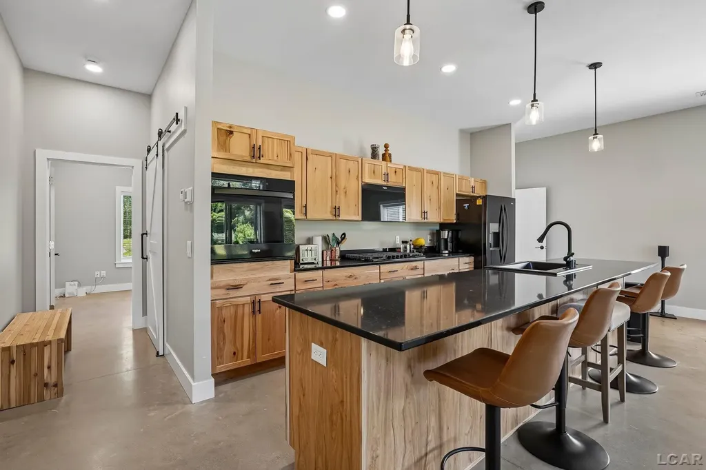 20785 Hogan Road Manchester Township MI 48158