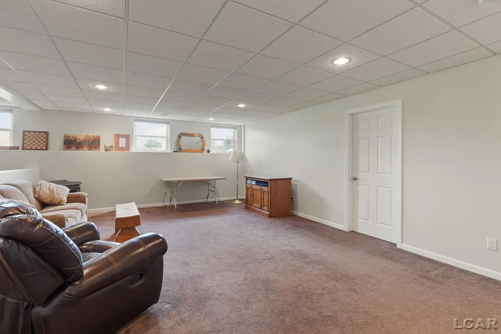 11590 Harrington Place Road Cambridge Township MI 49230