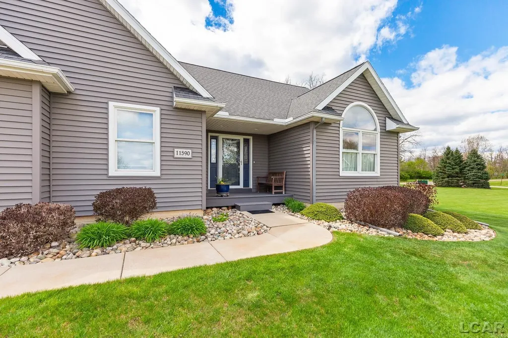 11590 Harrington Place Road Cambridge Township MI 49230