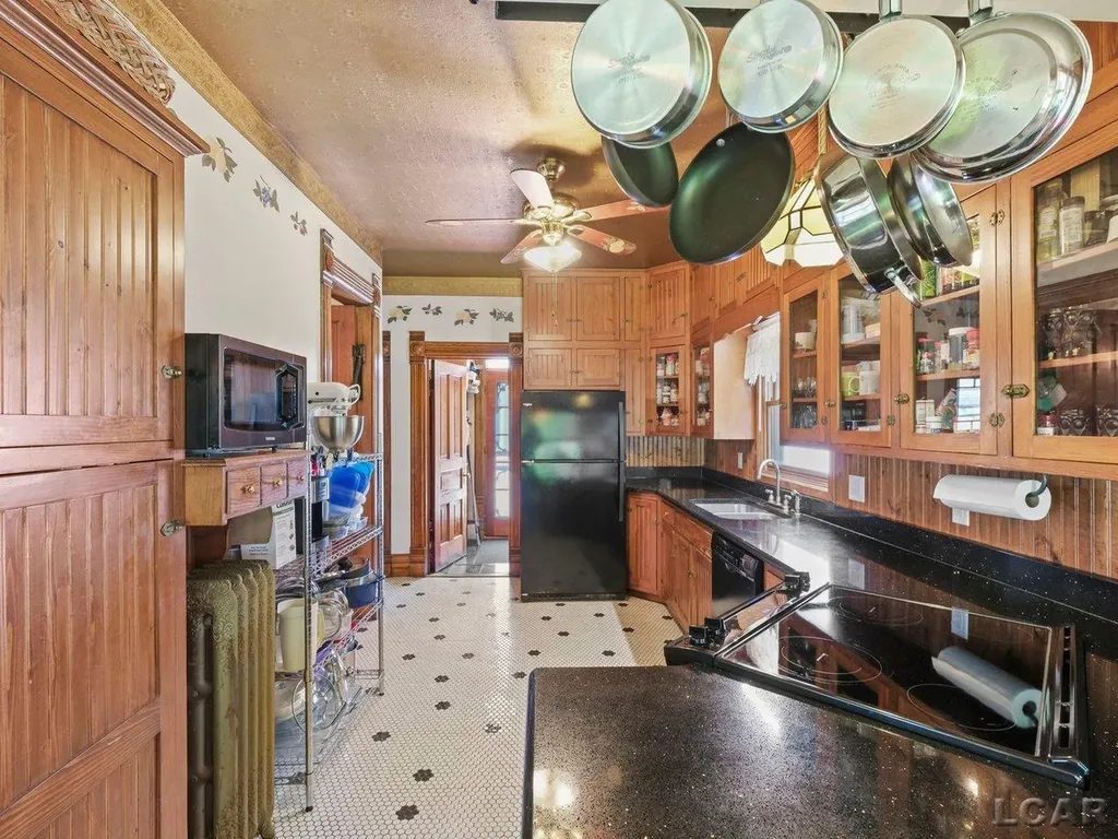 226 Giles Avenue Blissfield Village MI 49228