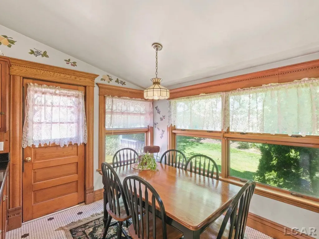 226 Giles Avenue Blissfield Village MI 49228
