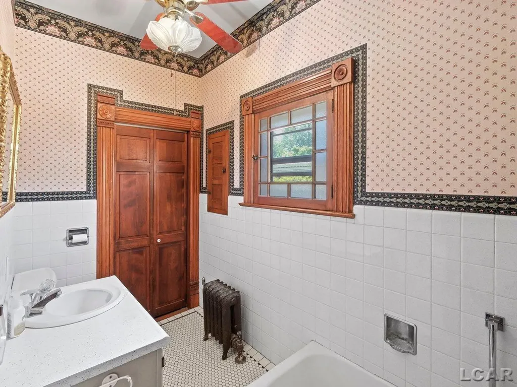 226 Giles Avenue Blissfield Village MI 49228