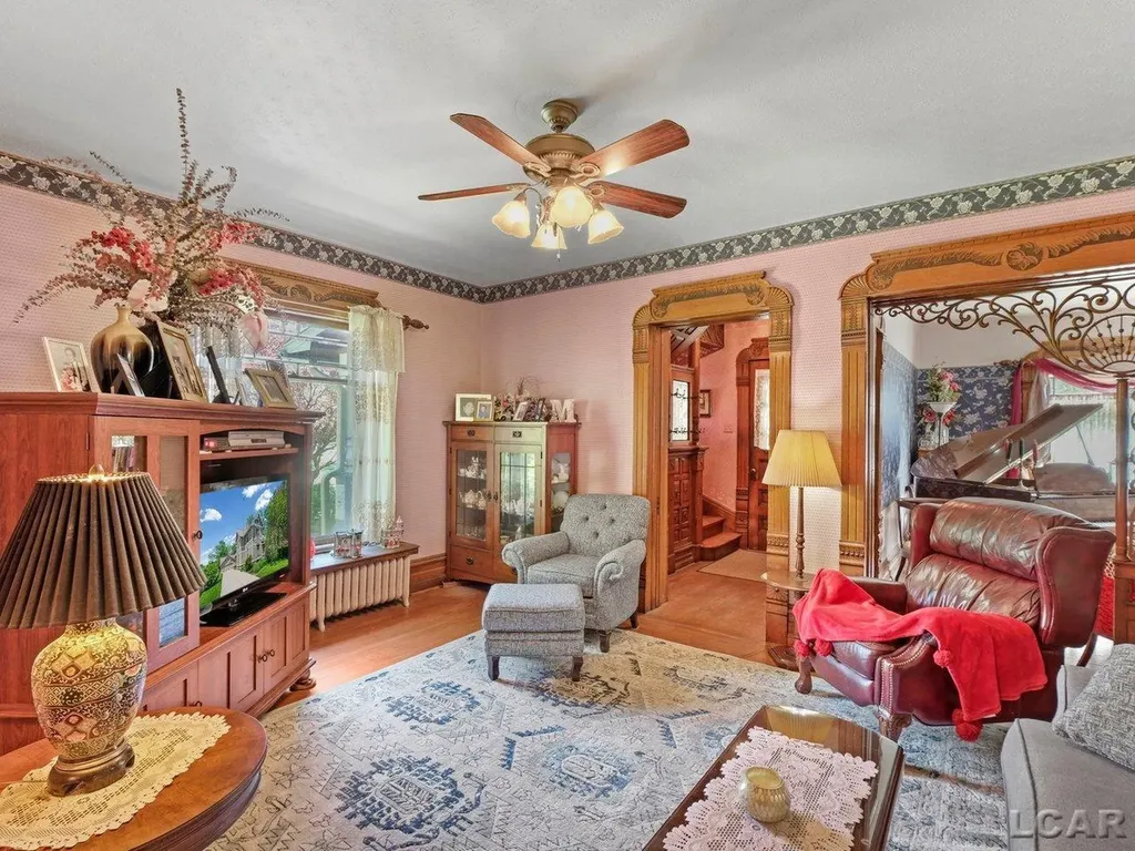 226 Giles Avenue Blissfield Village MI 49228