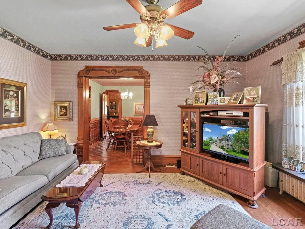 226 Giles Avenue Blissfield Village MI 49228