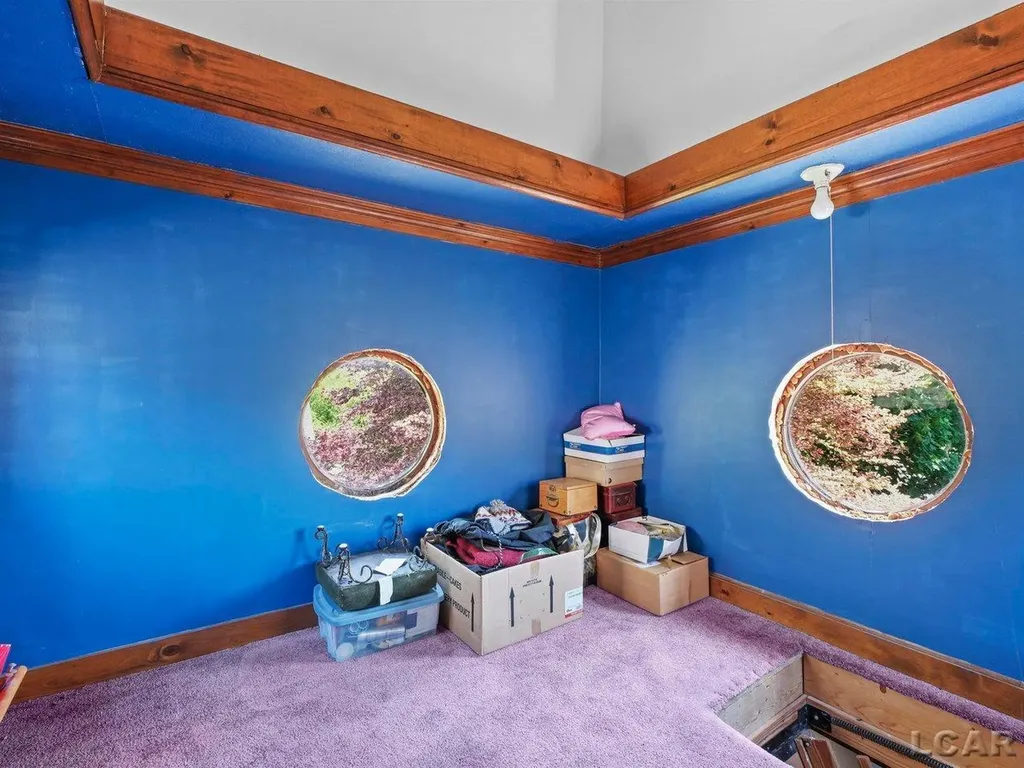 226 Giles Avenue Blissfield Village MI 49228