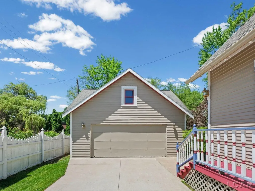 226 Giles Avenue Blissfield Village MI 49228