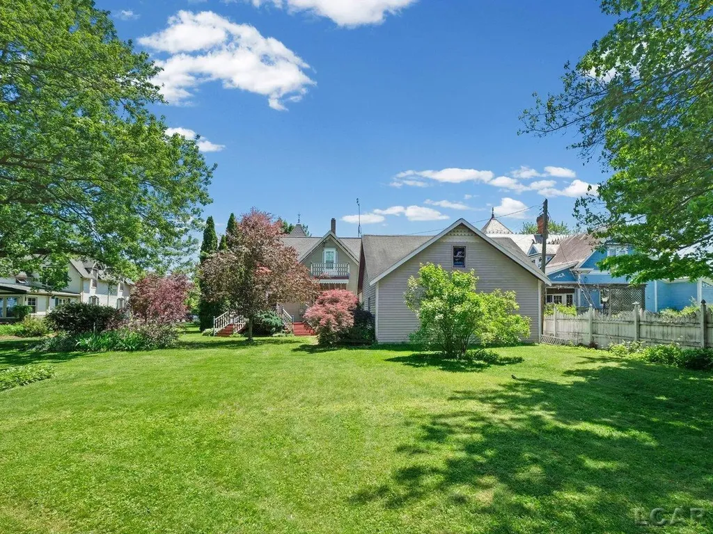 226 Giles Avenue Blissfield Village MI 49228