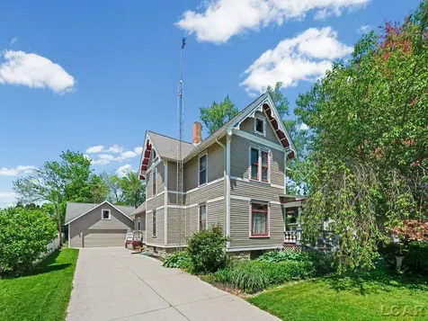 226 Giles Avenue Blissfield Village MI 49228